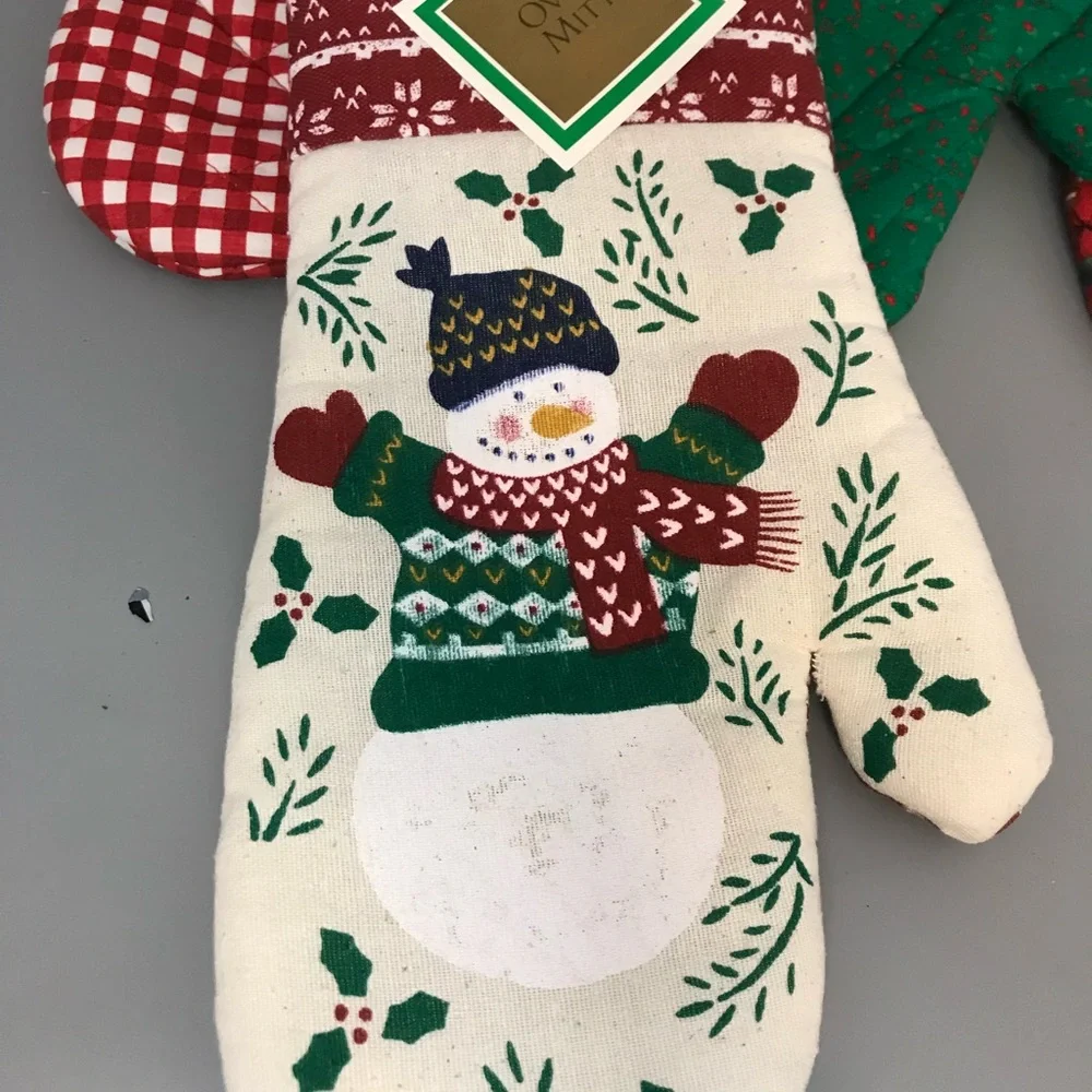Vintage NOS 4 pc Christmas kitchen bake oven mitten gloves bundle - Picture 2 of 11
